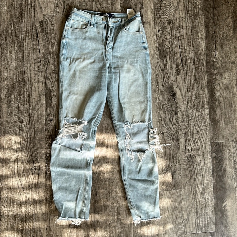 Hollister ultra high rise mom jeans light blue distressed
